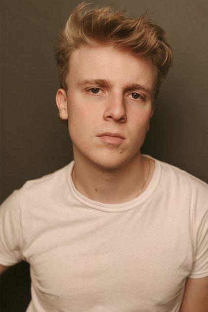 Miles Elliot - Actor Profile Photo