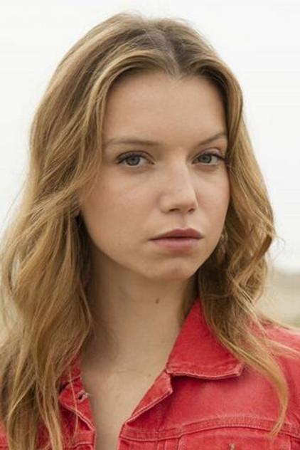 Eden Ducourant - Actor Profile Photo