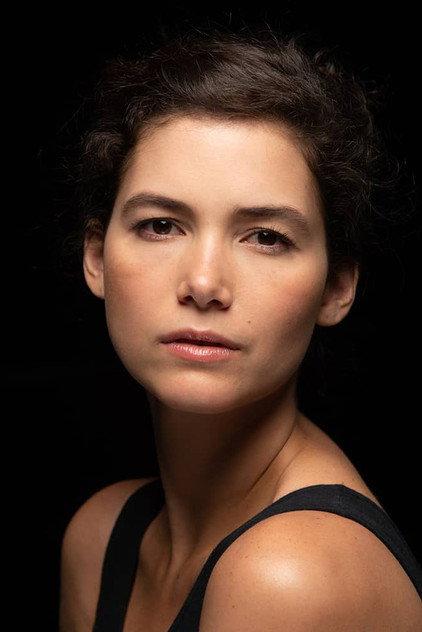 Abril Schreiber - Actor Profile Photo