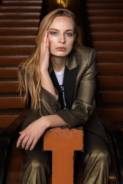 Lauren De Bie - Actor Profile Photo