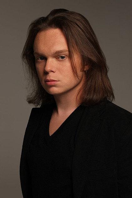 Barret Hackney - Actor Profile Photo