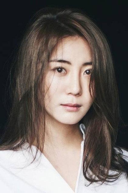 Lee Yu-mi - Actor Profile Photo