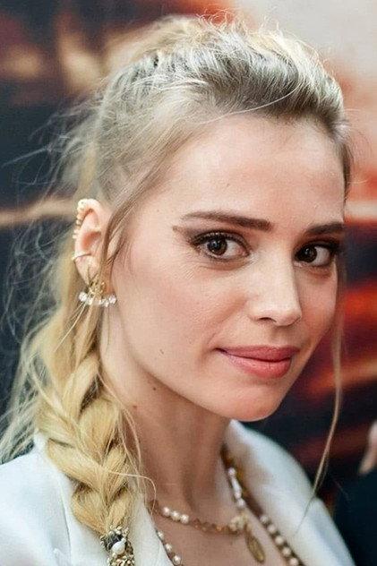 Jenny Perris - Actor Profile Photo