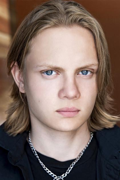 Alexander Davis - Actor Profile Photo