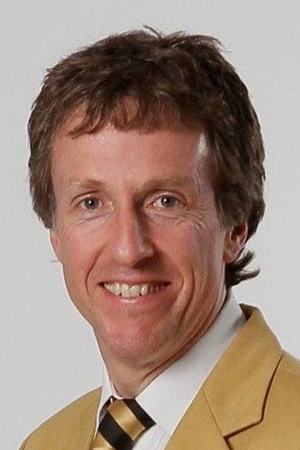 Adam Cockburn - Actor Profile Photo