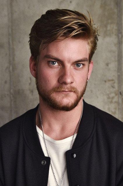 Jake Weary - Actor Profile Photo