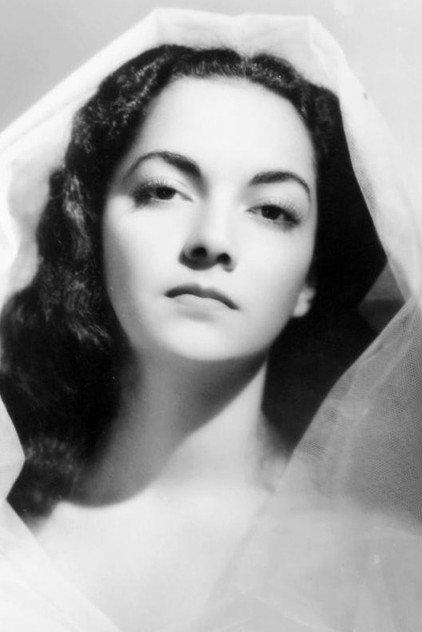 Lillian Molieri - Actor Profile Photo