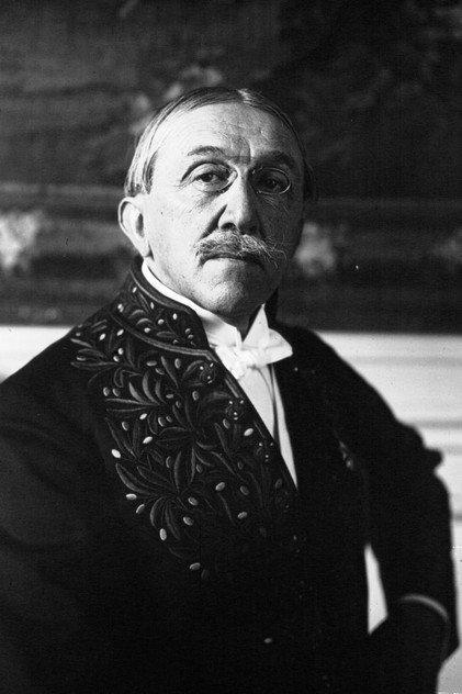 Henri-Robert - Actor Profile Photo