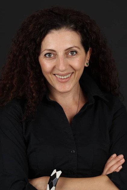 Gülten Güneş - Actor Profile Photo