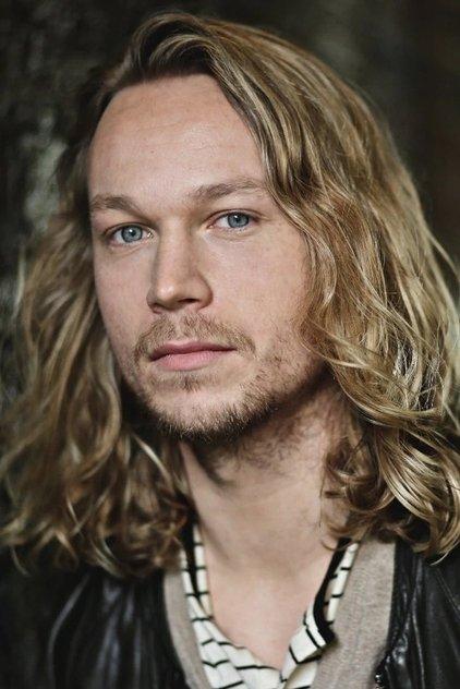 Alex Gillison - Actor Profile Photo