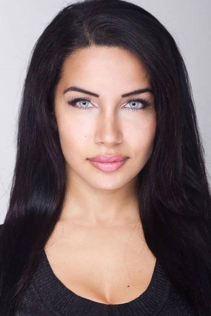 Ivy Natalia - Actor Profile Photo