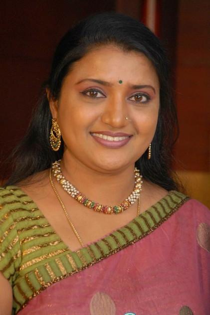 Veena Sundar - Actor Profile Photo