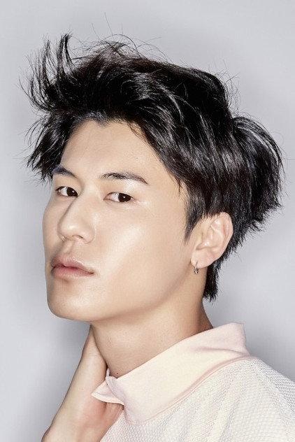 Toyoda Katsunari - Actor Profile Photo