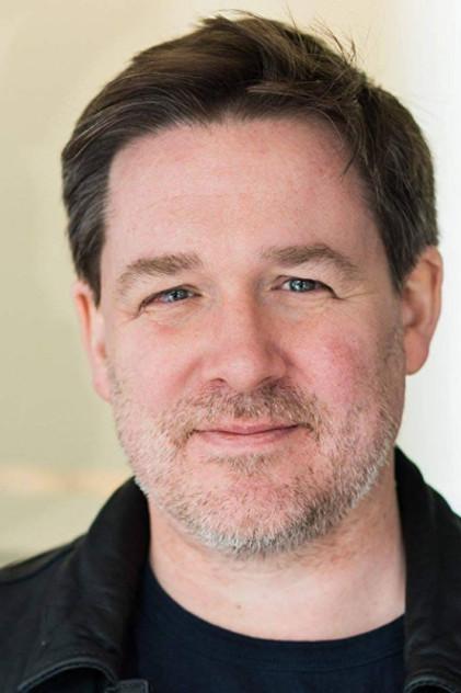 Simon Connolly - Actor Profile Photo
