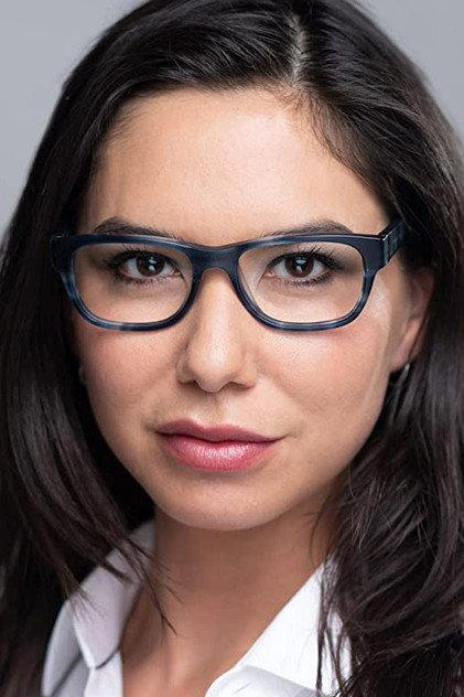 Sera-Lys McArthur - Actor Profile Photo