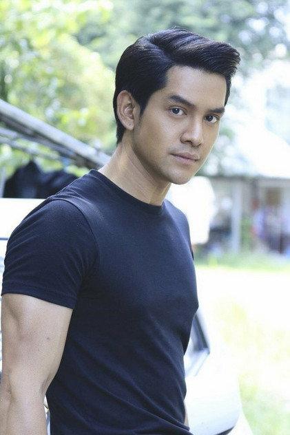 Kongnat Choeisuwan - Actor Profile Photo