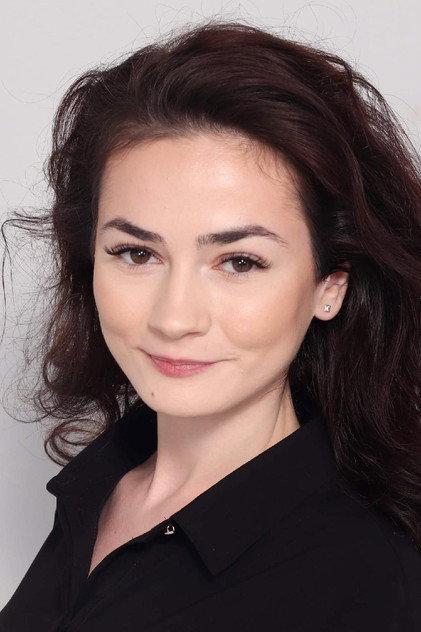 Andreea Enciu - Actor Profile Photo