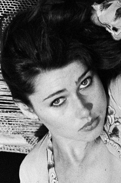 Isabelle Illiers - Actor Profile Photo