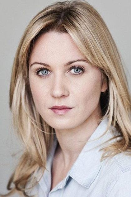 Lara Clear - Actor Profile Photo