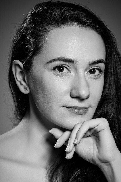 Oana Pușcatu - Actor Profile Photo