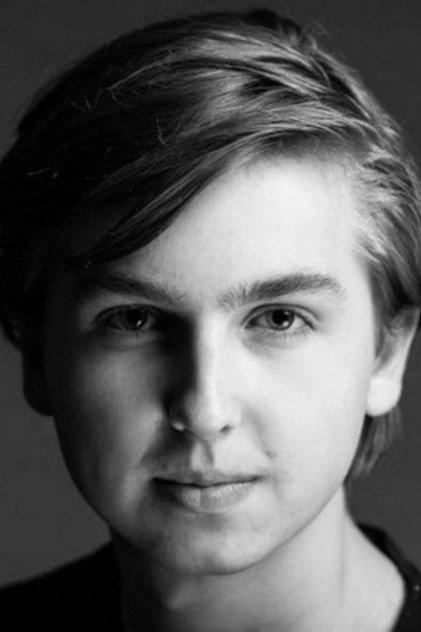 Oscar Dietz - Actor Profile Photo