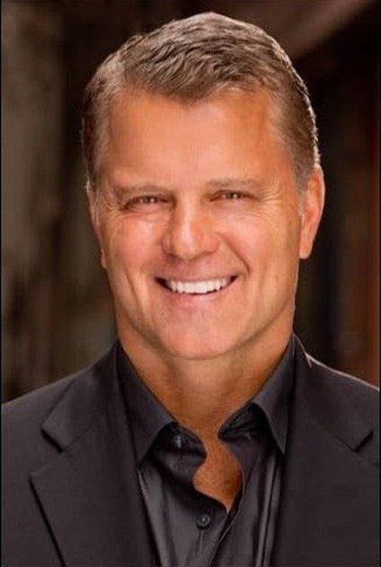 Boo Arnold - Actor Profile Photo
