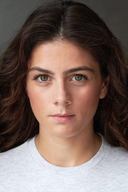 Derya Akyol - Actor Profile Photo