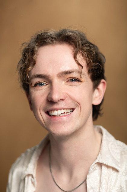 Douglas Murdoch - Actor Profile Photo