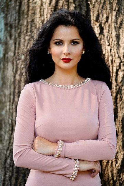 Victoria U Bell - Actor Profile Photo