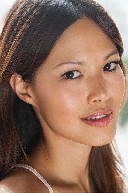 Elaine Tan - Actor Profile Photo