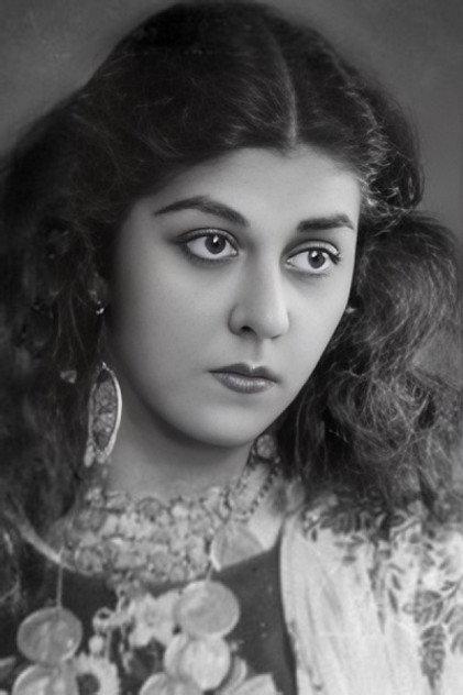 Lyalya Chyornaya - Actor Profile Photo