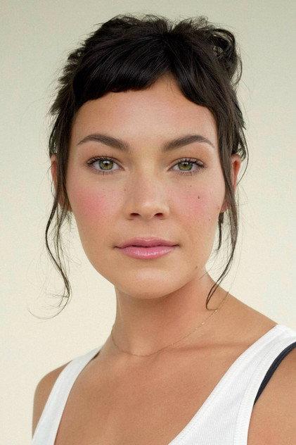 Claudia Dockery - Actor Profile Photo