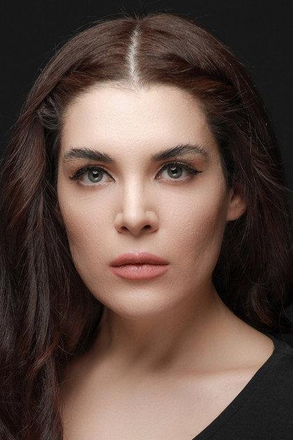 Mia Elif Öcal - Actor Profile Photo