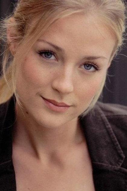 Chloe Snyder - Actor Profile Photo