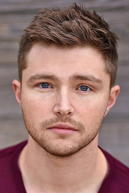 Sterling Knight - Actor Profile Photo