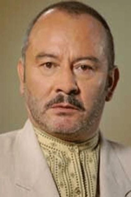 César Mora - Actor Profile Photo