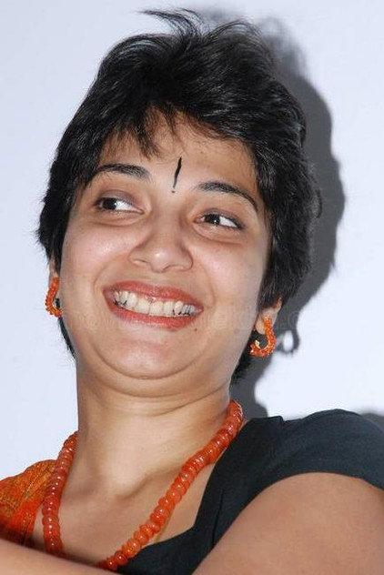 Madhuvanti Arun - Actor Profile Photo