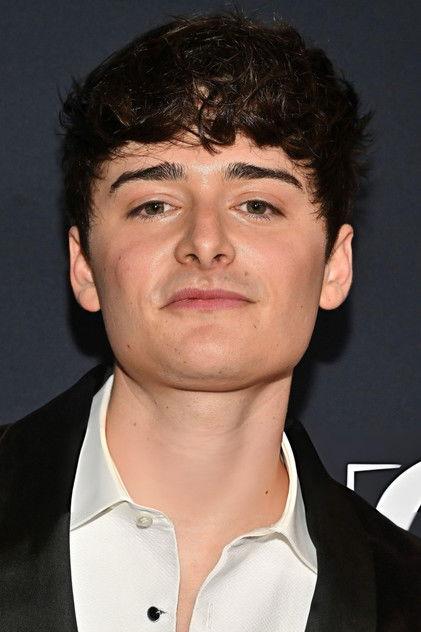 Noah Schnapp - Actor Profile Photo