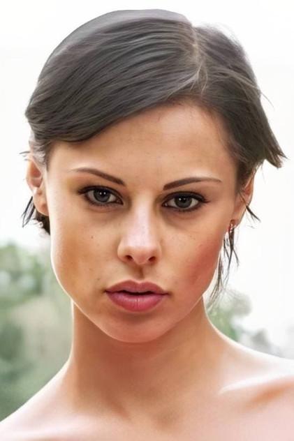 Olivia De Treville - Actor Profile Photo