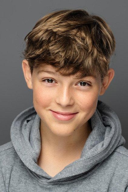 Oliver Savell - Actor Profile Photo