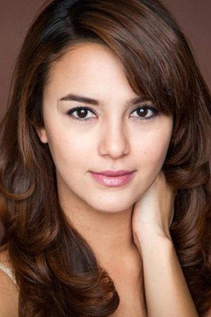 Juliana Evans - Actor Profile Photo