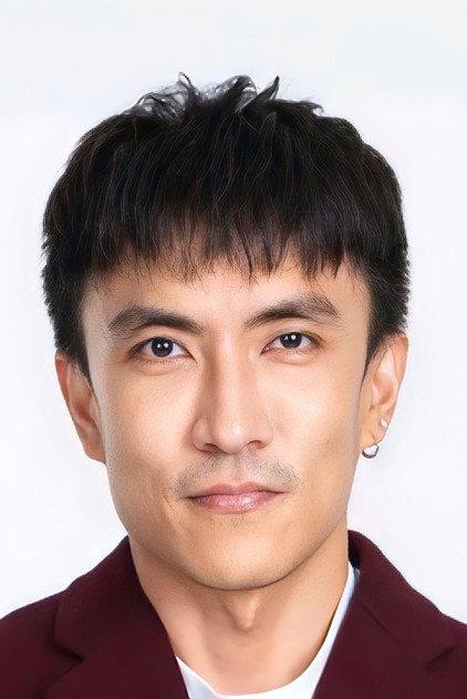 Noppharnach Chaiyahwimhon - Actor Profile Photo
