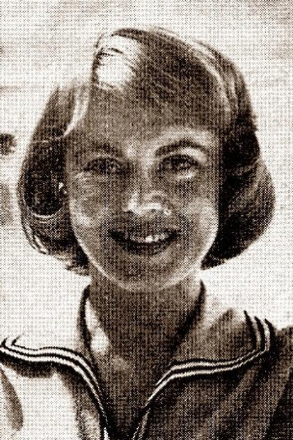 Suzanne Avon - Actor Profile Photo