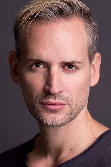 Casper Andreas - Actor Profile Photo