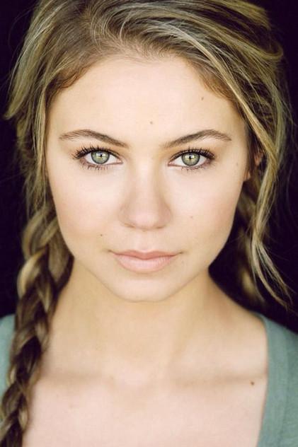Ayla Kell - Actor Profile Photo