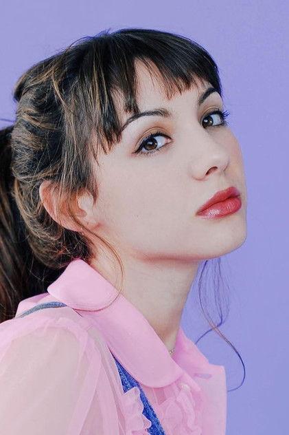 Hannah Marks - Actor Profile Photo