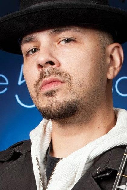 Stuart Zender - Actor Profile Photo
