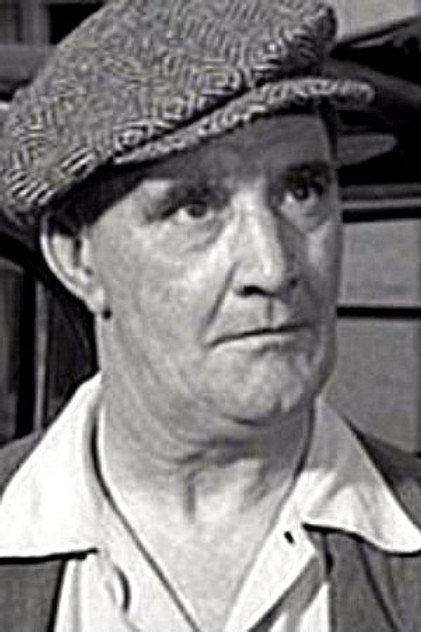 Douglas Ives - Actor Profile Photo