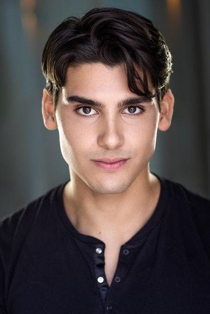 Hunter Romanillos - Actor Profile Photo