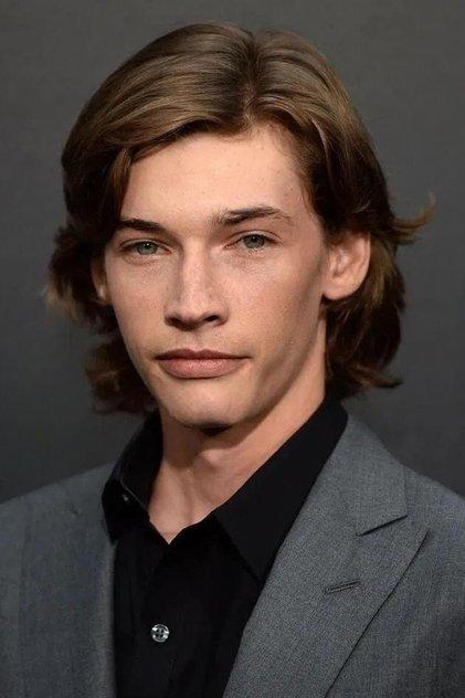 Jacob Lofland - Actor Profile Photo